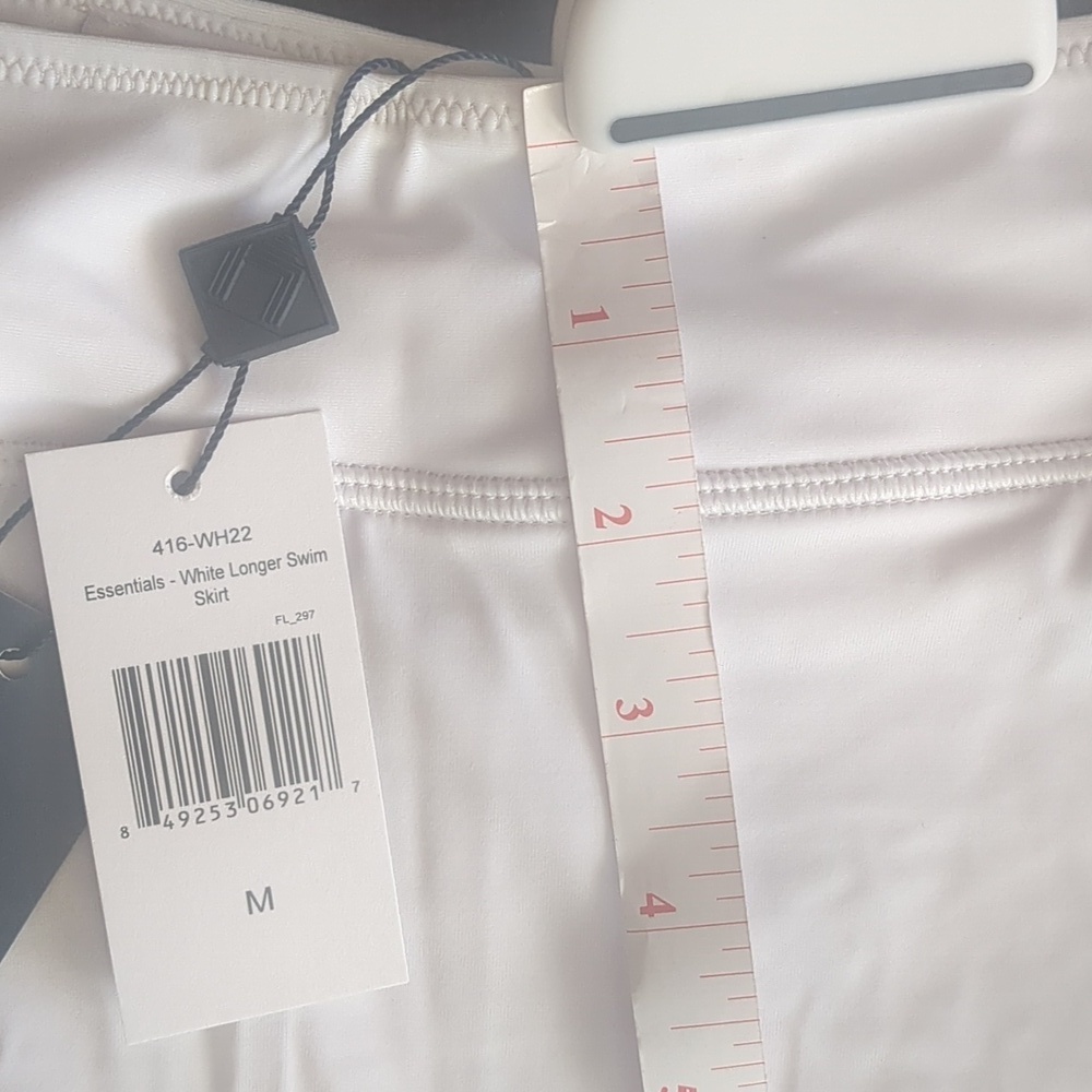CABANA LIFE White Longer Swim Skirt UPF 50+UV protection - Essential - NEW - Picture 13 of 17
